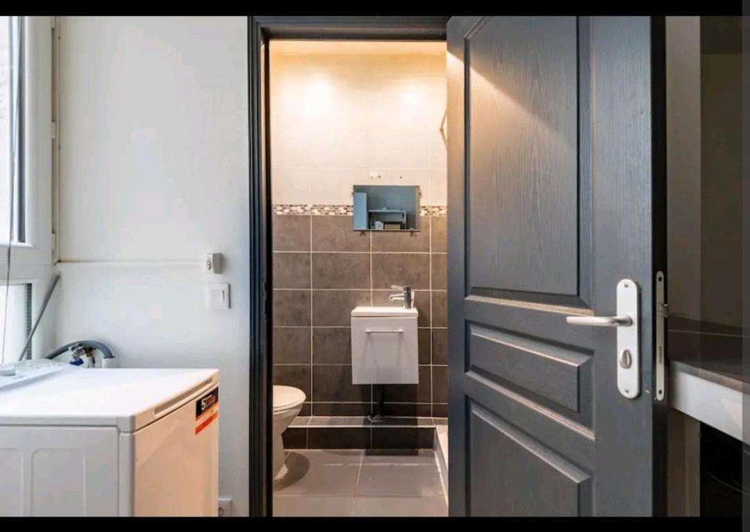 Apartamento Studio Montélimar cosy, calme, NETFLIX +WIFI Exterior foto